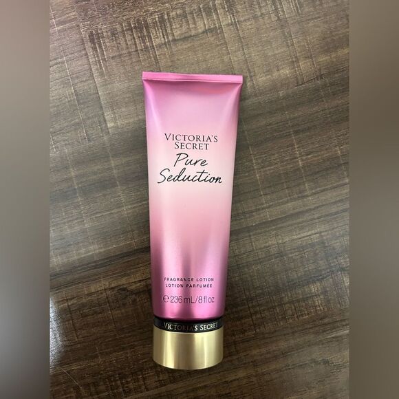 Victoria's Secret Pure Seduction Fragrance Lotion - Picture 1 of 2